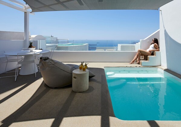 UppvÀrmd pool
