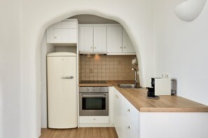 KylskÄp, ugn, spishÀll och diskmaskin