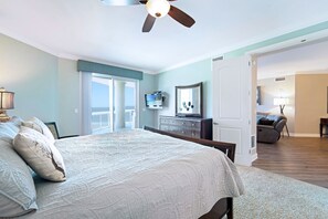 4 chambres, fer et planche à repasser, lit parapluie, Wi-Fi gratuit