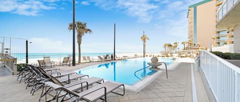 Piscine extérieure, piscine chauffée