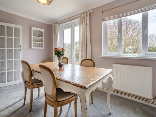 3 bedroom accommodation in Pilton, near Rhossili