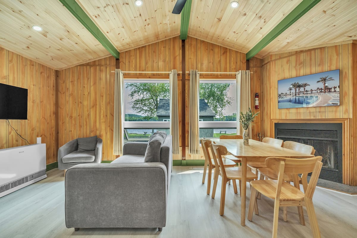 Basic Cottage, Hill View | Living area
