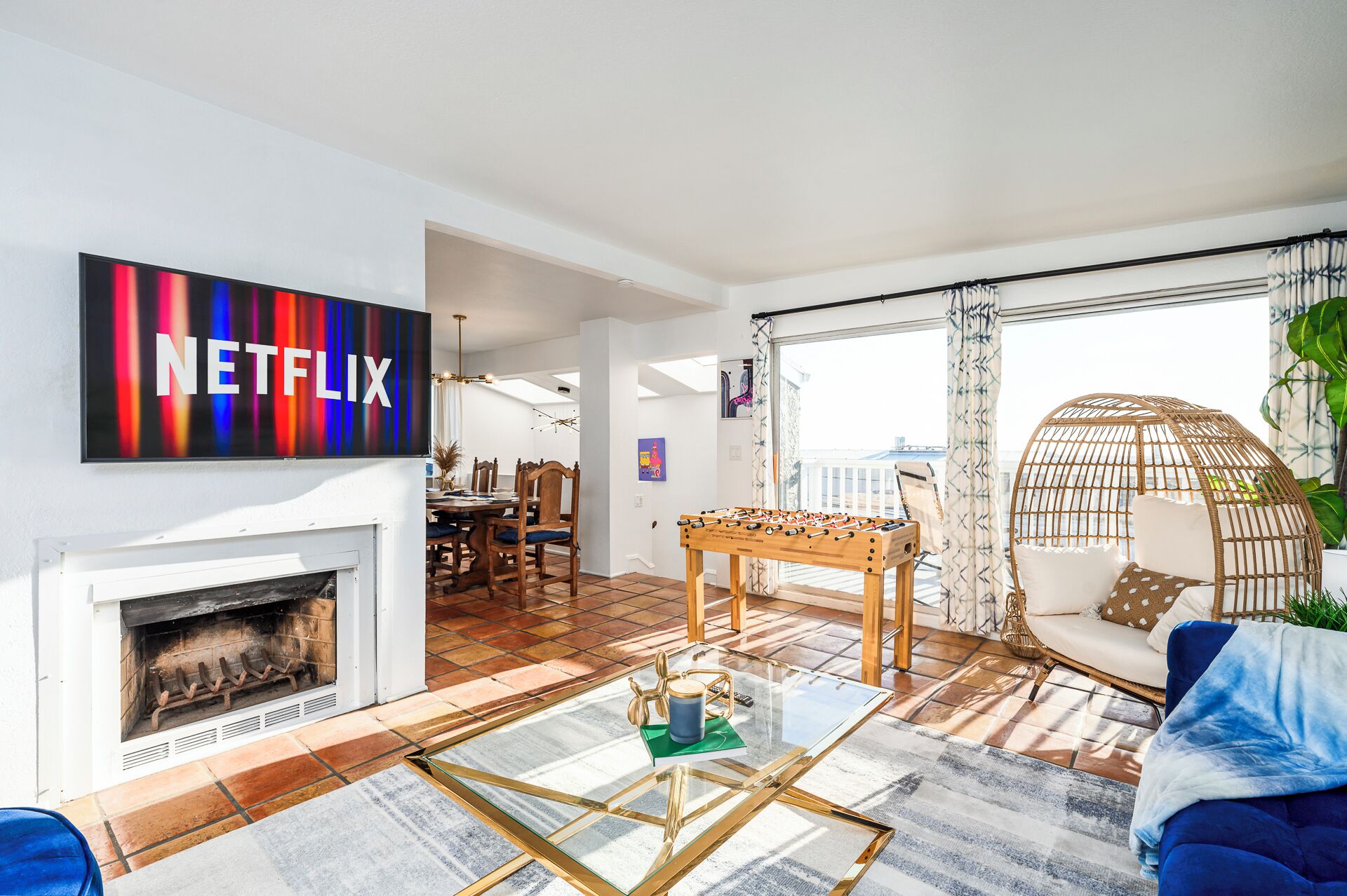 Close to the Beach 4BR Arcade Fun + Ocean Views