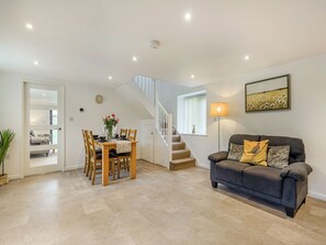 Interior - 2 bedroom accommodation in Whitby (Whitby)