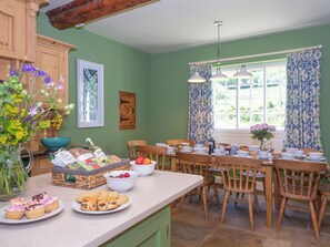 Dining - 6 bedroom accommodation in Hawnby (Hawnby)