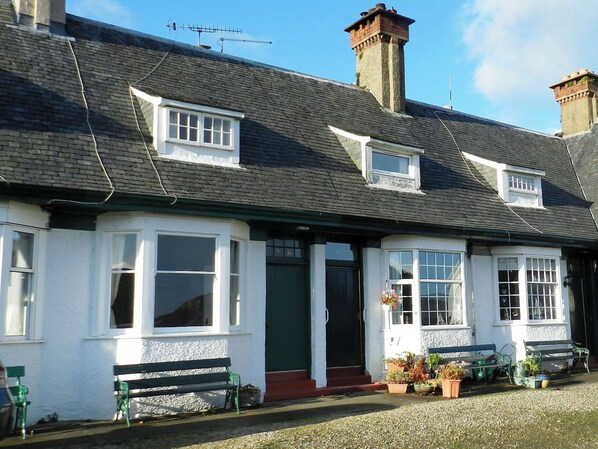 Exterior - 3 bedroom accommodation in Lamlash, Isle of Arran (Lamlash, Isle of Arran)
