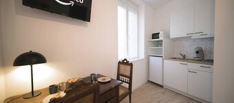 Cosy, comfortable studio close to town center and transport (4)