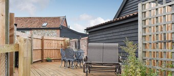 Delightful barn with lovely views over the miniature ponies.