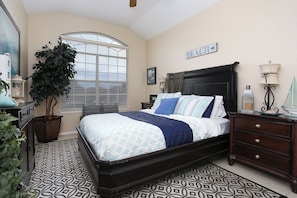 4 bedrooms, WiFi, bed sheets