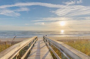 Espreguiçadeiras, toalhas de praia 
