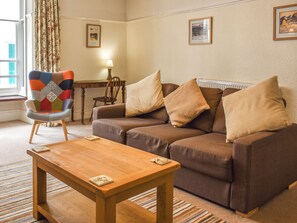 TV - 2 bedroom accommodation in Keswick (Keswick)