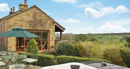 4 bedroom accommodation in Holmfirth