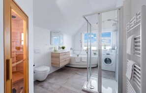 Shower, hair dryer - Nice apartment in Olpenitz with sauna (Olpenitz)
