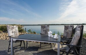 Outdoor dining - Yachtblick auf der Ostsee (Olpenitz)
