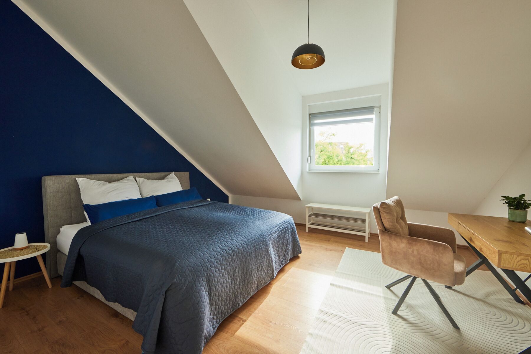 1 bedroom, desk, travel crib, free WiFi