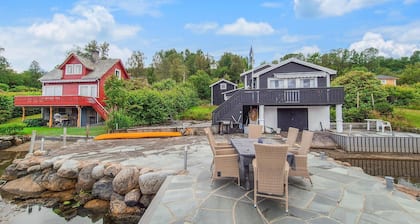 Gorgeous home in Førde i Hordaland with WiFi