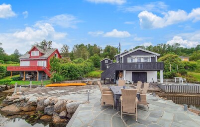 Gorgeous home in Førde i Hordaland with WiFi