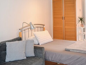 1 quarto, roupa de cama