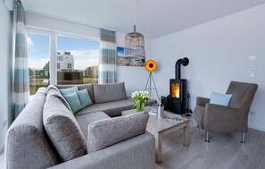 Smart-TV, Kamin, Stereoanlage