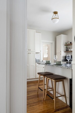 Fridge, microwave, oven, stovetop - Family Retreat • Pool Table • Arcade • Heart of San Marco (Jacksonville)