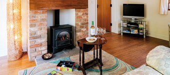 2 bedroom accommodation in Gower