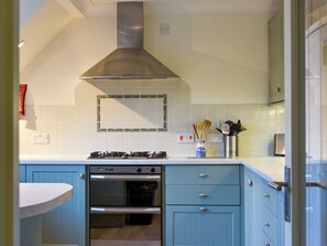 Dishwasher, highchair - 3 bedroom accommodation in Lamlash (Lamlash)