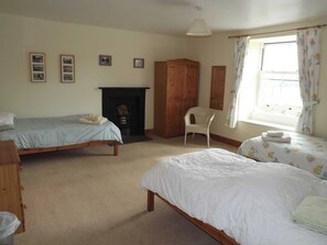 3 chambres, Wi-Fi gratuit, draps fournis