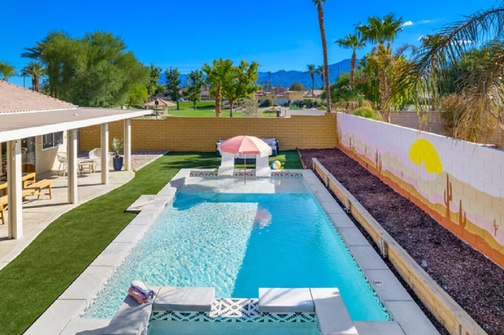 Updated desert retreat w/ resort-style pool/spa! Refreshed Interior!