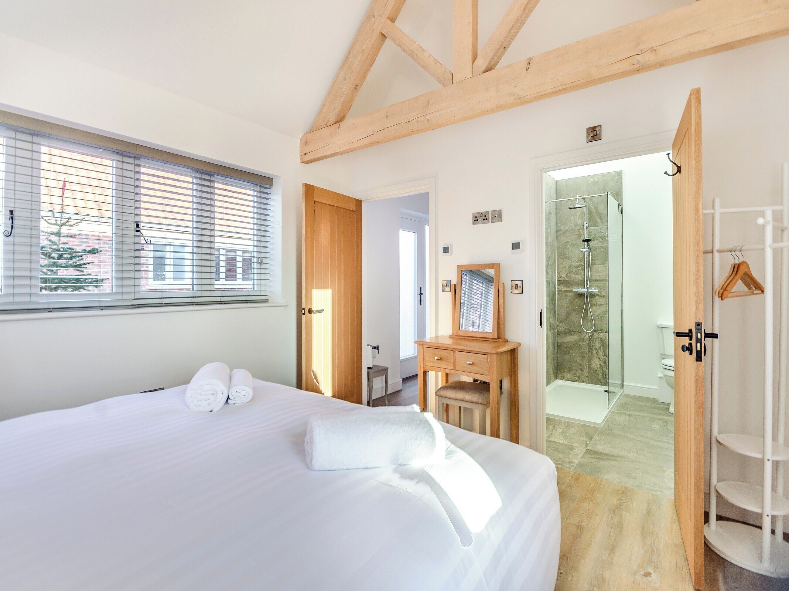 2 habitaciones, wifi gratis y ropa de cama 