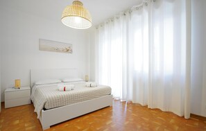 2 Schlafzimmer, Bügeleisen/Bügelbrett, Reisekinderbett, kostenloses WLAN