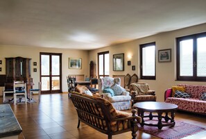 Smart TV, fireplace - La grande Valsassina - Salone (Pasturo)