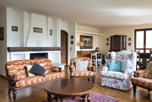 Smart TV, fireplace - La grande Valsassina - Salone (Pasturo)