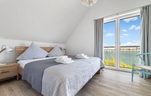 2 chambres, fer et planche à repasser, lit parapluie, Wi-Fi gratuit