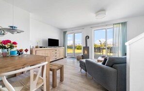 Télévision, cheminée