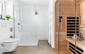 Douche, sèche-cheveux