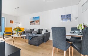 Fireplace, DVD player - Lovely apartment in Olpenitz with sauna (Olpenitz)