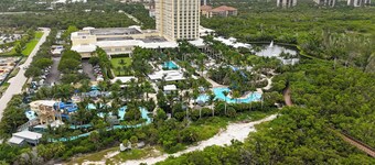 NEW Coastal Paradise GEM!! Spacious 4BR, 3 Full Baths w/Pool!! PET FRIENDLY!!!