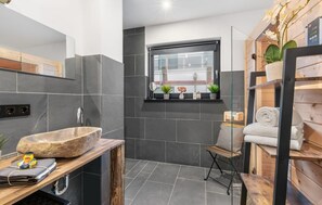 Shower, hair dryer - Gorgeous apartment in Olpenitz (Olpenitz)