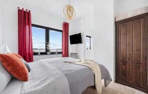 2 soverom, strykejern/-brett, reiseseng for barn og wi-fi (inkludert)