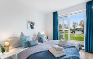 2 bedrooms, iron/ironing board, travel crib, free WiFi