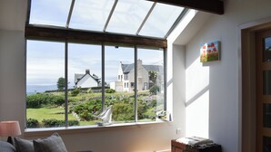 Televisie en een open haard