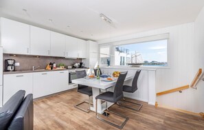 Kühlschrank, Ofen, Herdplatte, Geschirrspüler