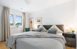 1 bedroom, iron/ironing board, travel crib, free WiFi - Gorgeous apartment in Olpenitz (Olpenitz)