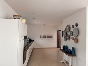 Private kitchen - Villa Beach & Garden, a hidden paradise in the North. (Sidi abslam)