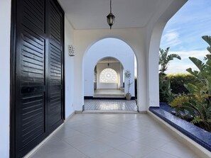 Property grounds - Villa Beach & Garden, a hidden paradise in the North. (Sidi abslam)