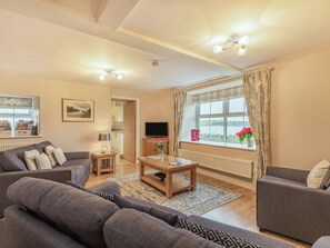 TV - 3 bedroom accommodation in Llanfwrog, near Holyhead (Llanfwrog, near Holyhead)