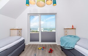 2 chambres, fer et planche à repasser, lit parapluie, Wi-Fi gratuit