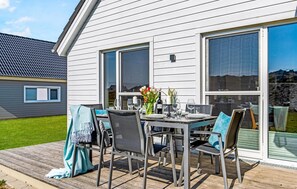 Outdoor dining - 2 bedroom beach front home in Olpenitz (Olpenitz)