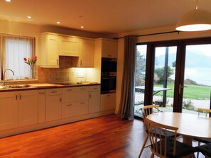 Geschirrspüler, Hochstuhl