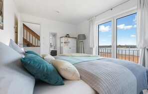 2 bedrooms, in-room safe, iron/ironing board, travel crib - Cozy home in Olpenitz with sauna (Olpenitz)